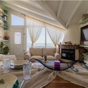 3 bedroom seaside villa with pool, Acharavi, sleeps 6